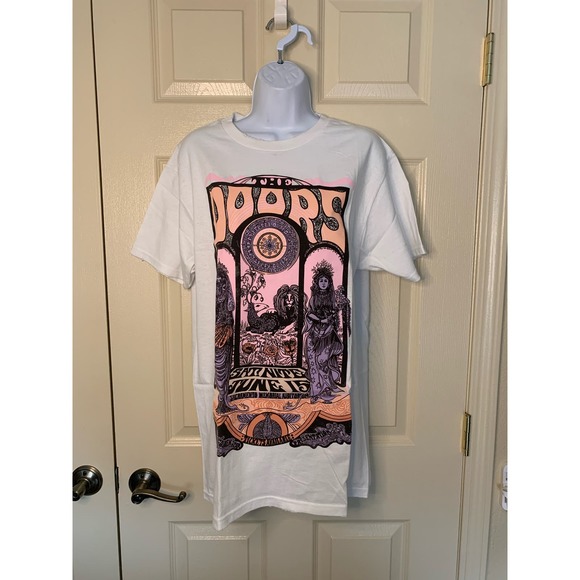 NWT Buckle The Doors White Graphic Tee - Picture 2 of 3